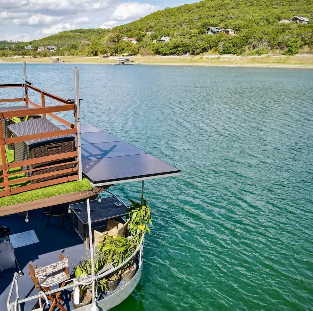 NaturarReserve Houseboat-Yacht on Lake Travis-