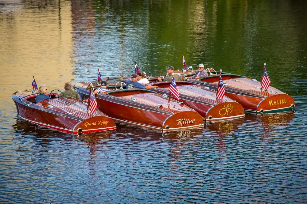 classic wooden boats to repair